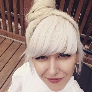 Meet your Posher, Jasmine